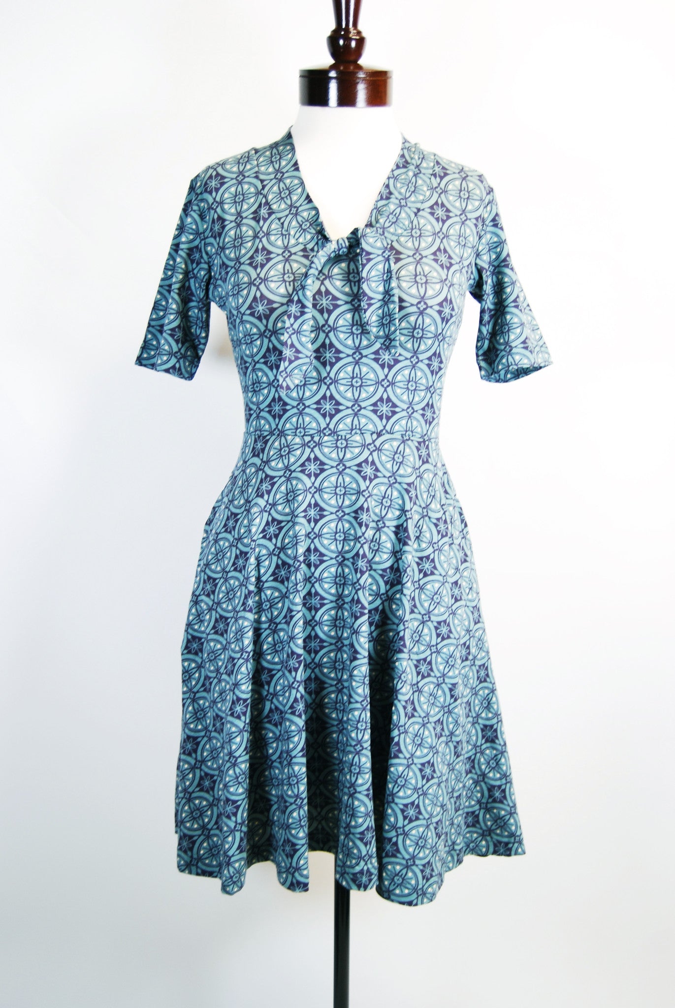 Red Dress Shoppe Boutique: Retro Vintage Clothing